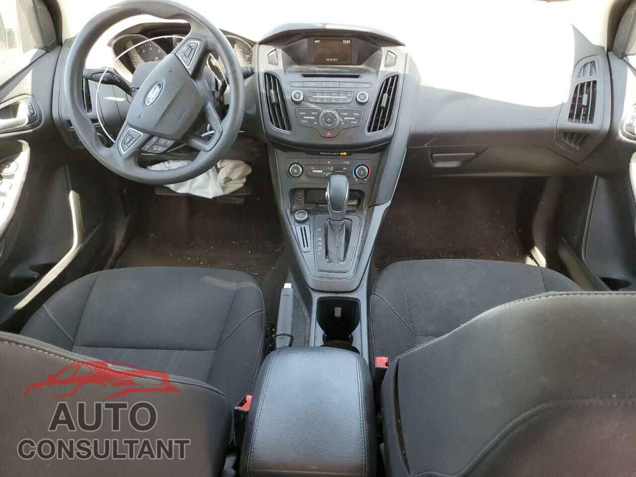 FORD FOCUS 2017 - 1FADP3K27HL278973