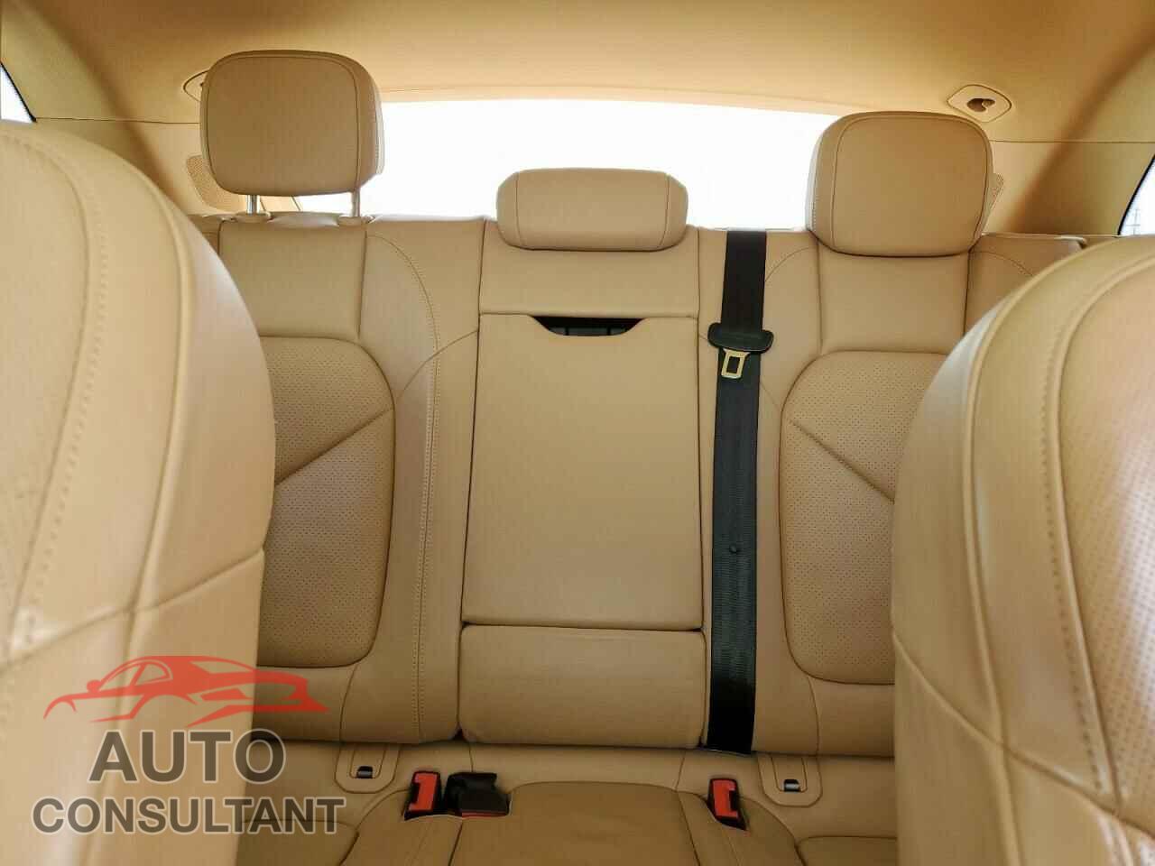 PORSCHE MACAN 2015 - WP1AB2A58FLB50612