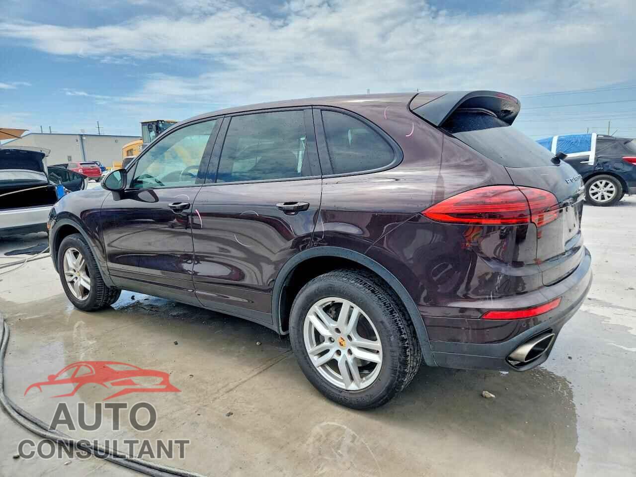 PORSCHE CAYENNE 2016 - WP1AA2A29GKA13484