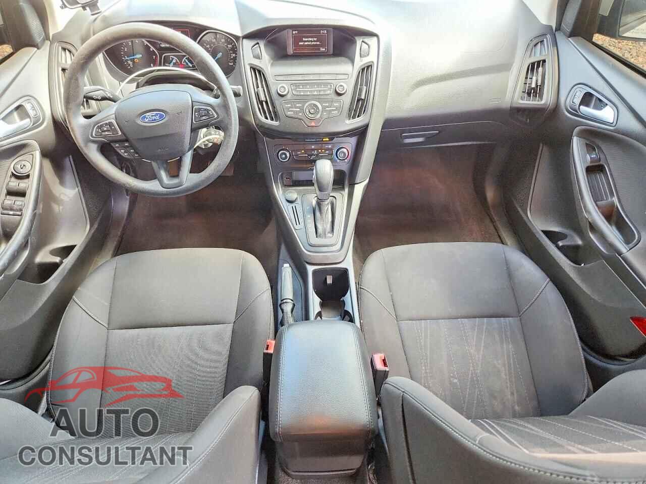 FORD FOCUS 2018 - 1FADP3F2XJL328913