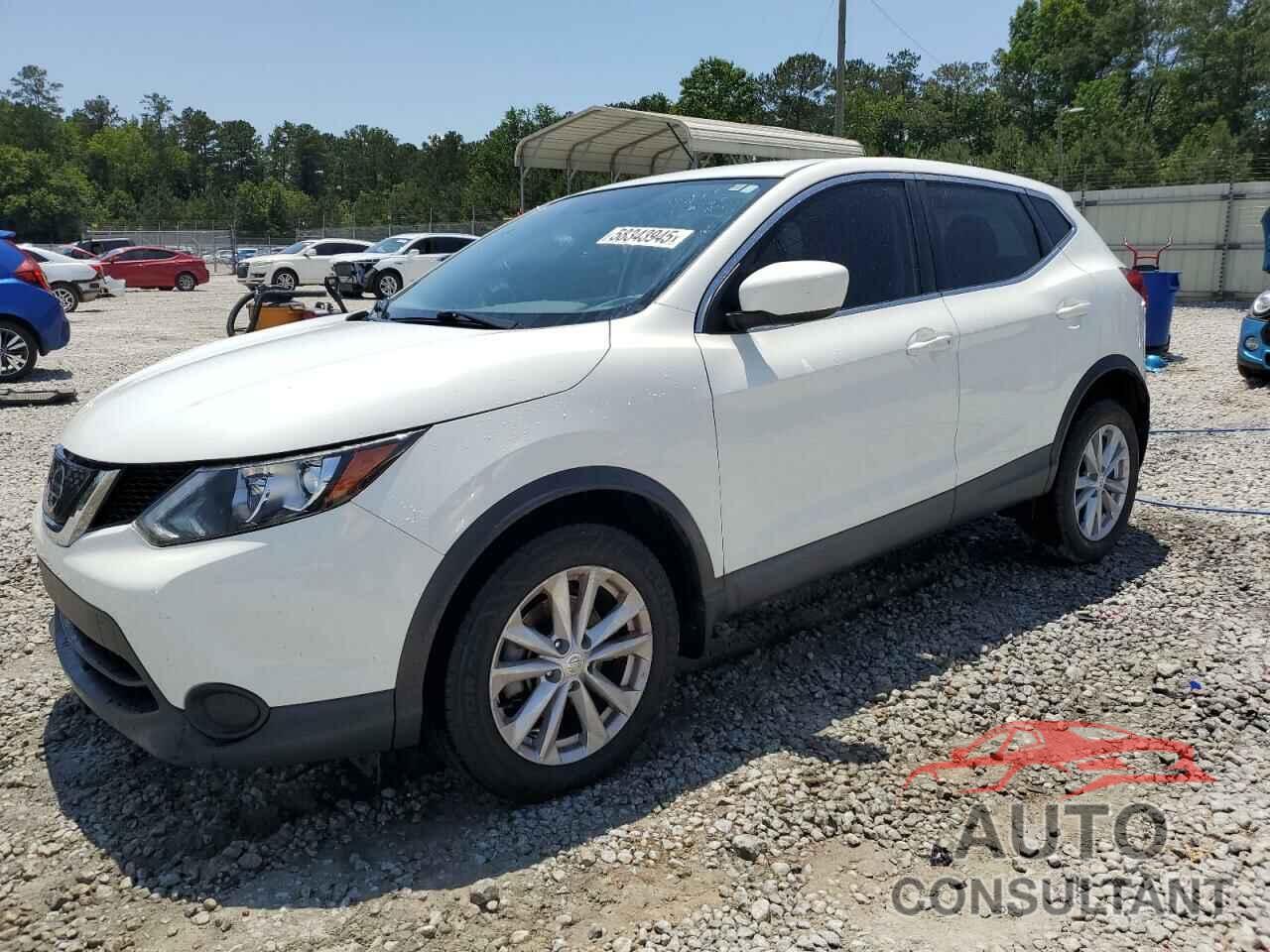 NISSAN ROGUE 2018 - JN1BJ1CP7JW164111