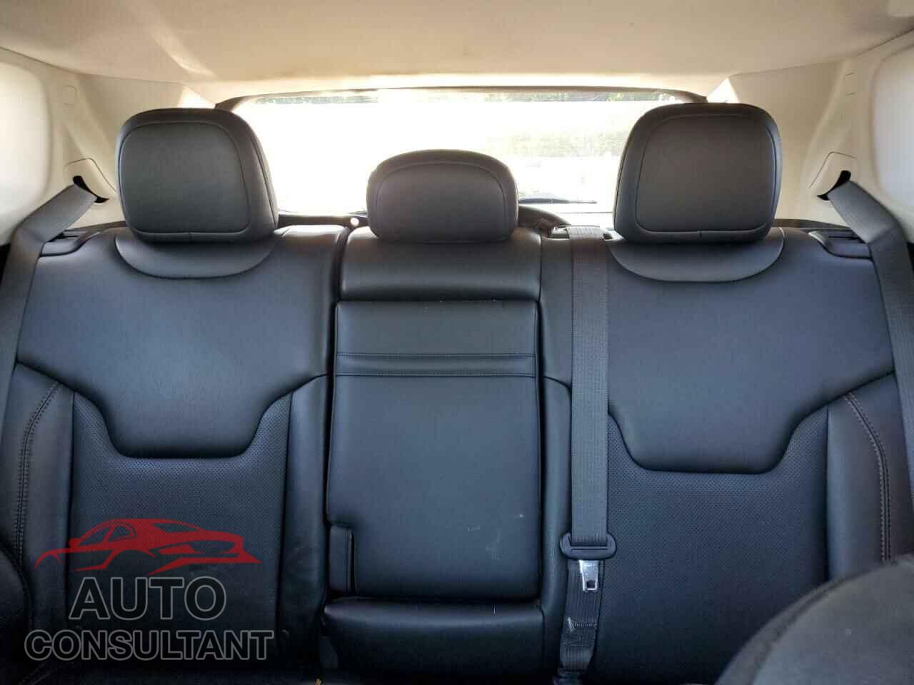 JEEP COMPASS 2018 - 3C4NJDCB7JT501088