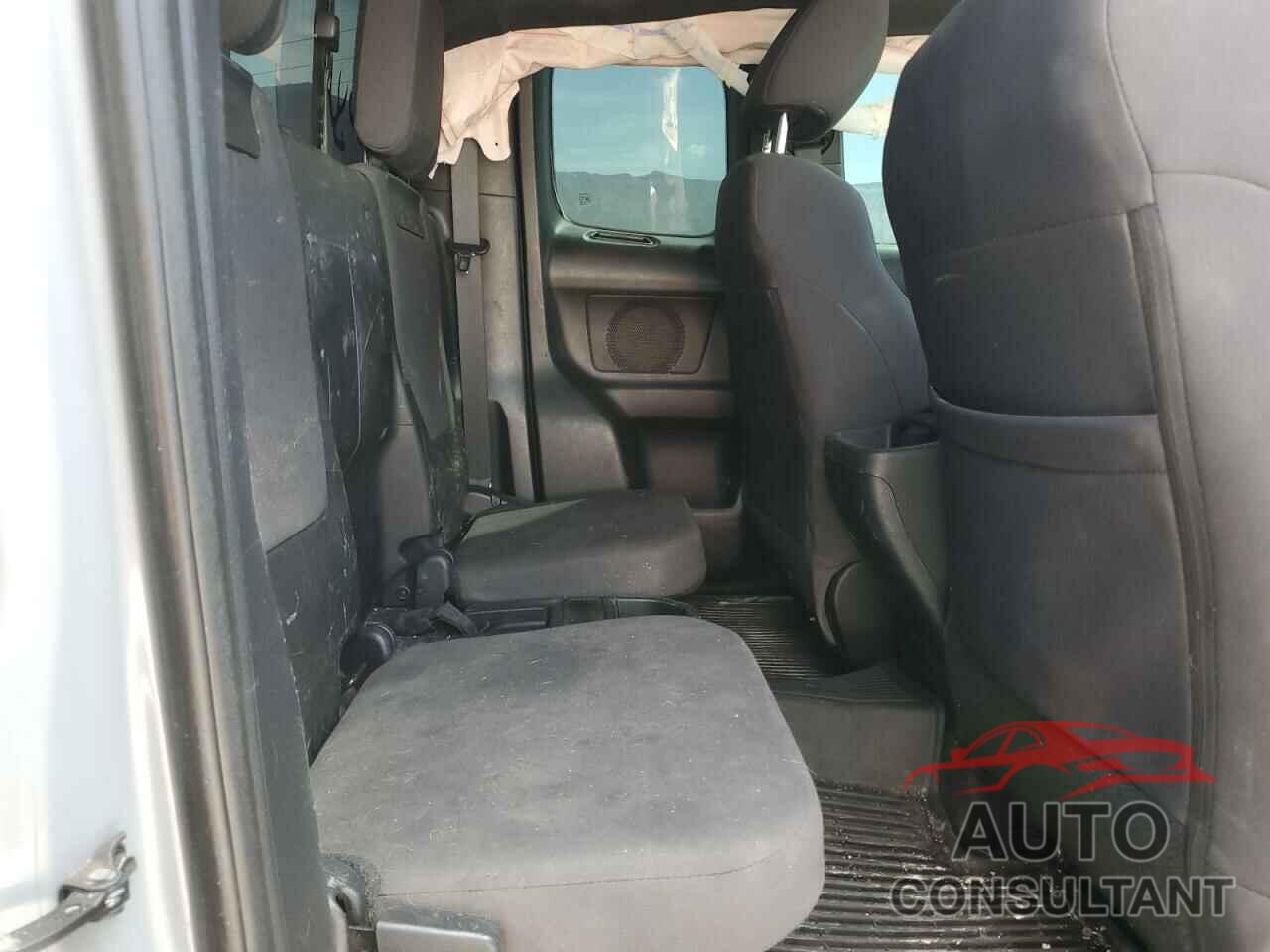 TOYOTA TACOMA 2019 - 5TFSZ5AN0KX181679