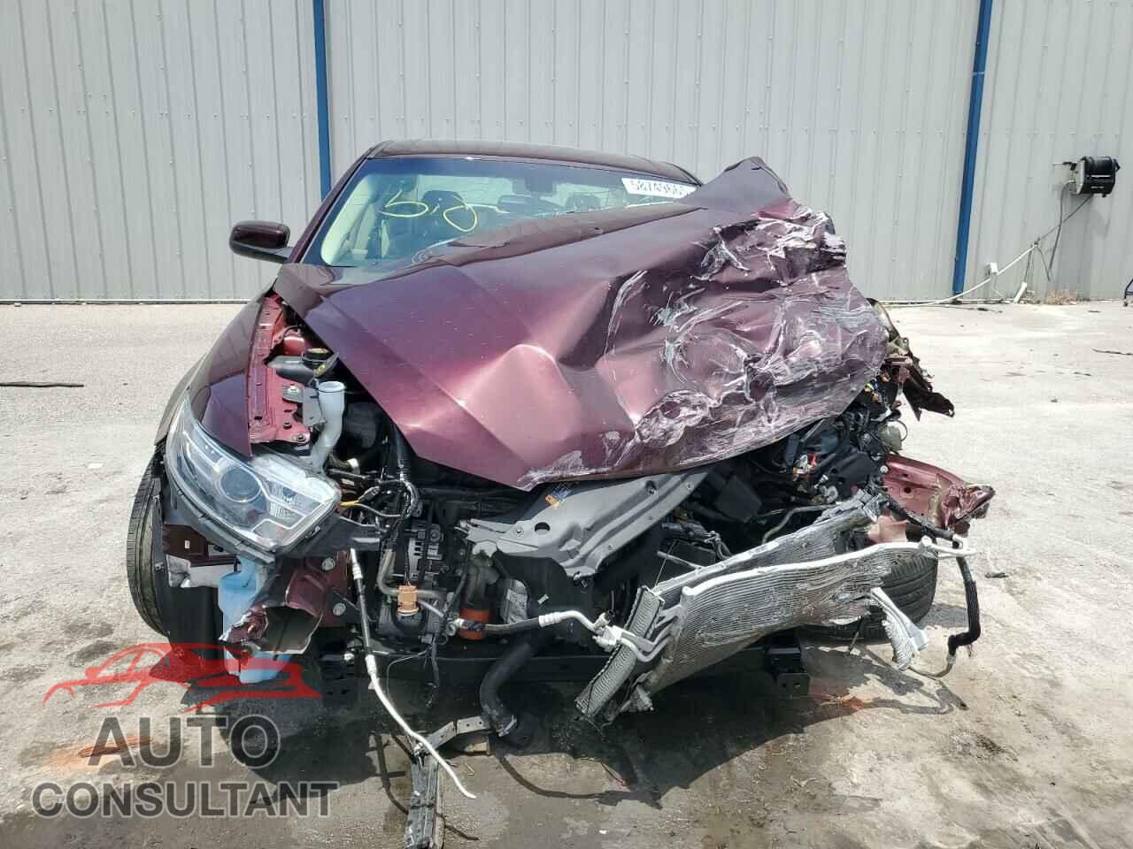 FORD TAURUS 2018 - 1FAHP2E80JG111106