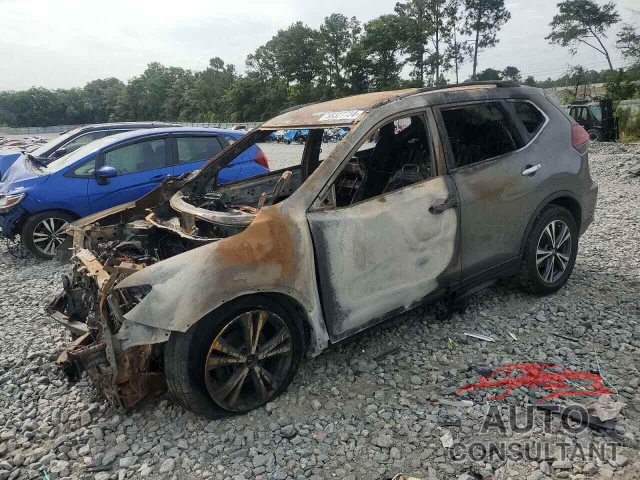 NISSAN ROGUE 2019 - 5N1AT2MT1KC787744