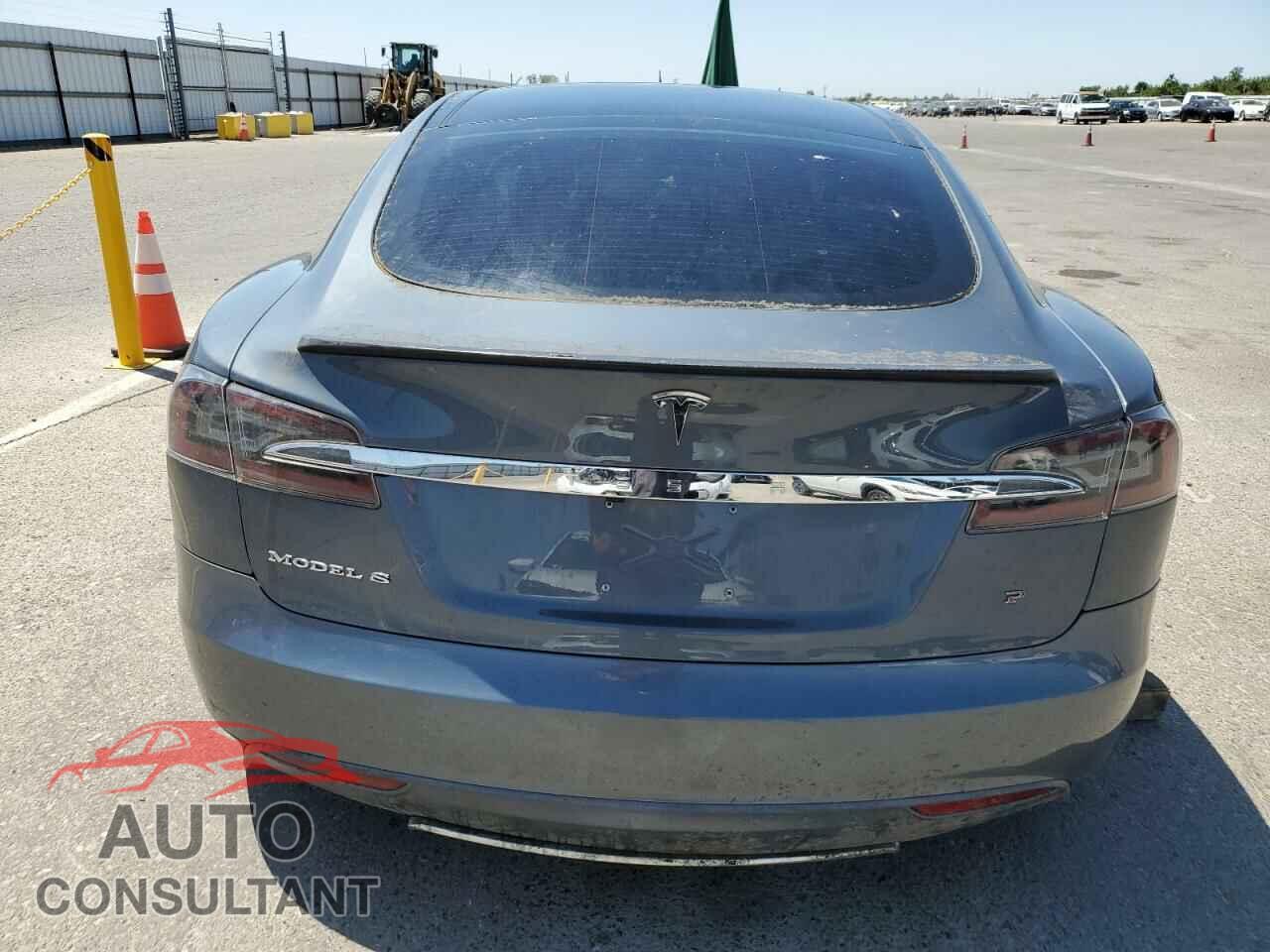 TESLA MODEL S 2013 - 5YJSA1CP9DFP07058
