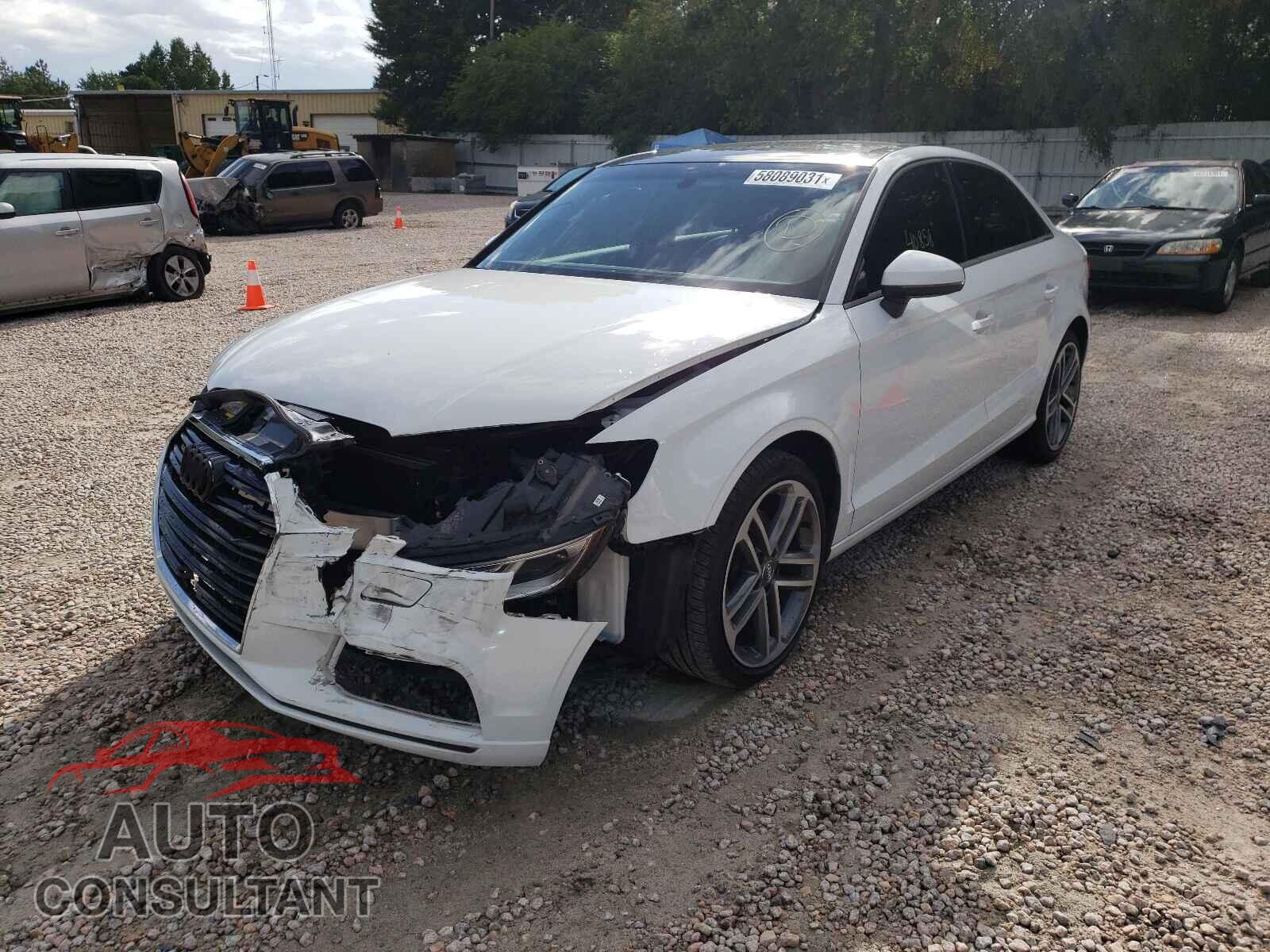 AUDI A3 2017 - WAUB8GFF2H1059107
