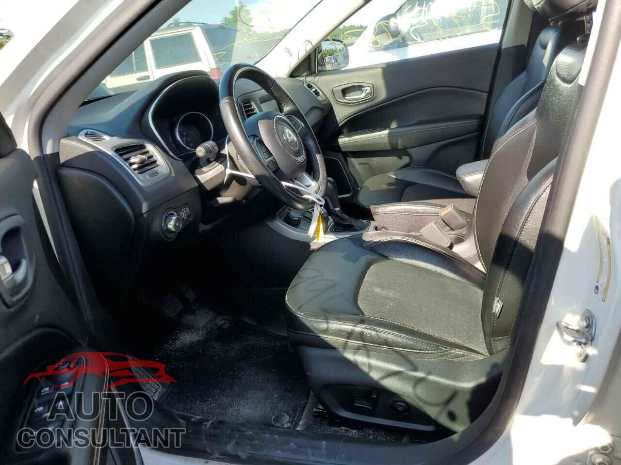 JEEP COMPASS 2020 - 3C4NJDBB2LT106935