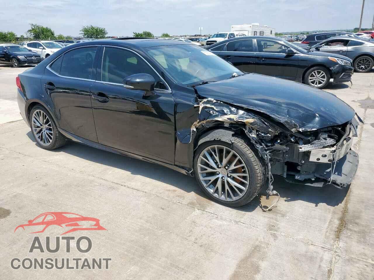LEXUS IS 2015 - JTHBF1D25F5057345
