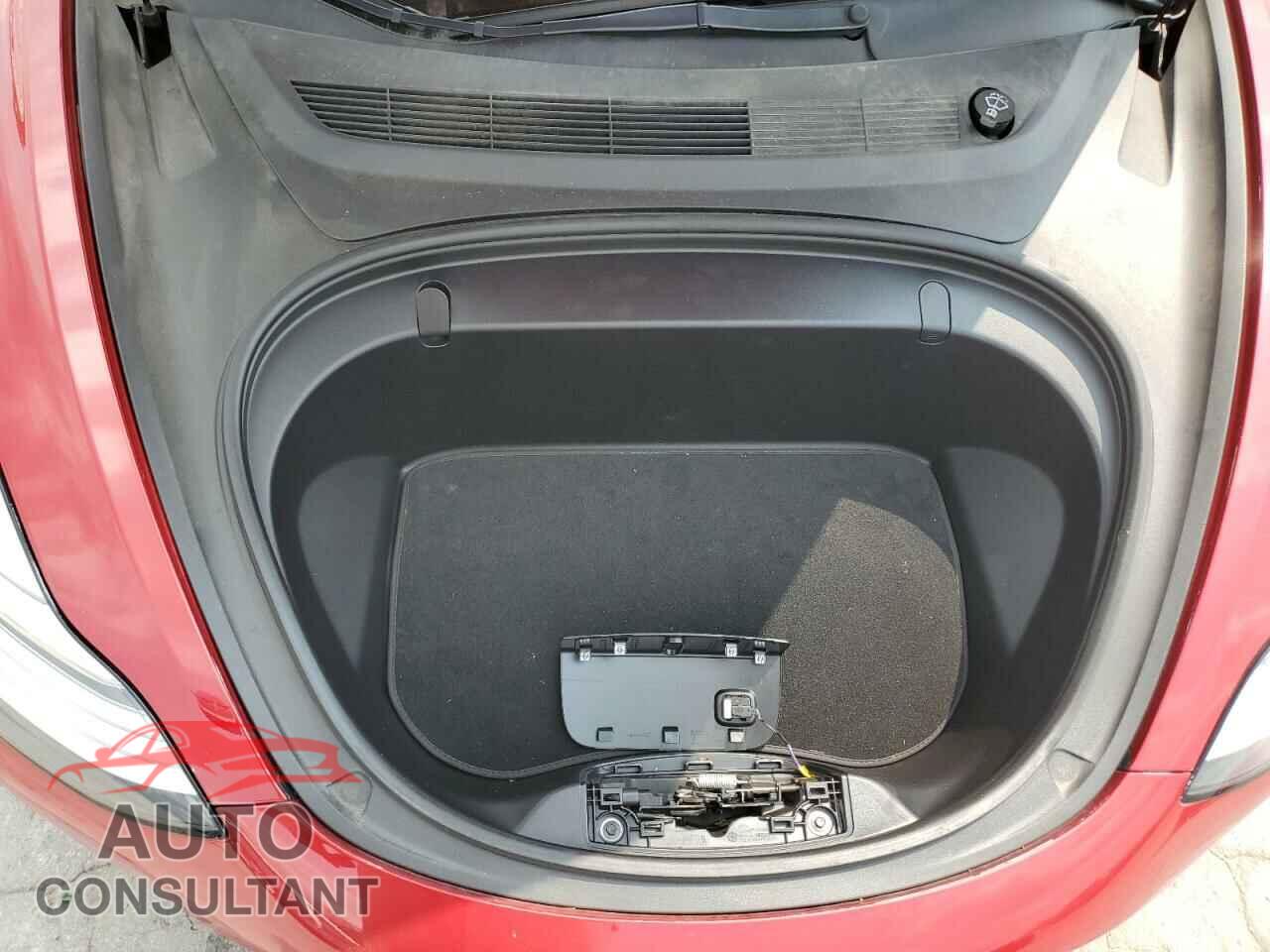 TESLA MODEL 3 2019 - 5YJ3E1EB2KF210523