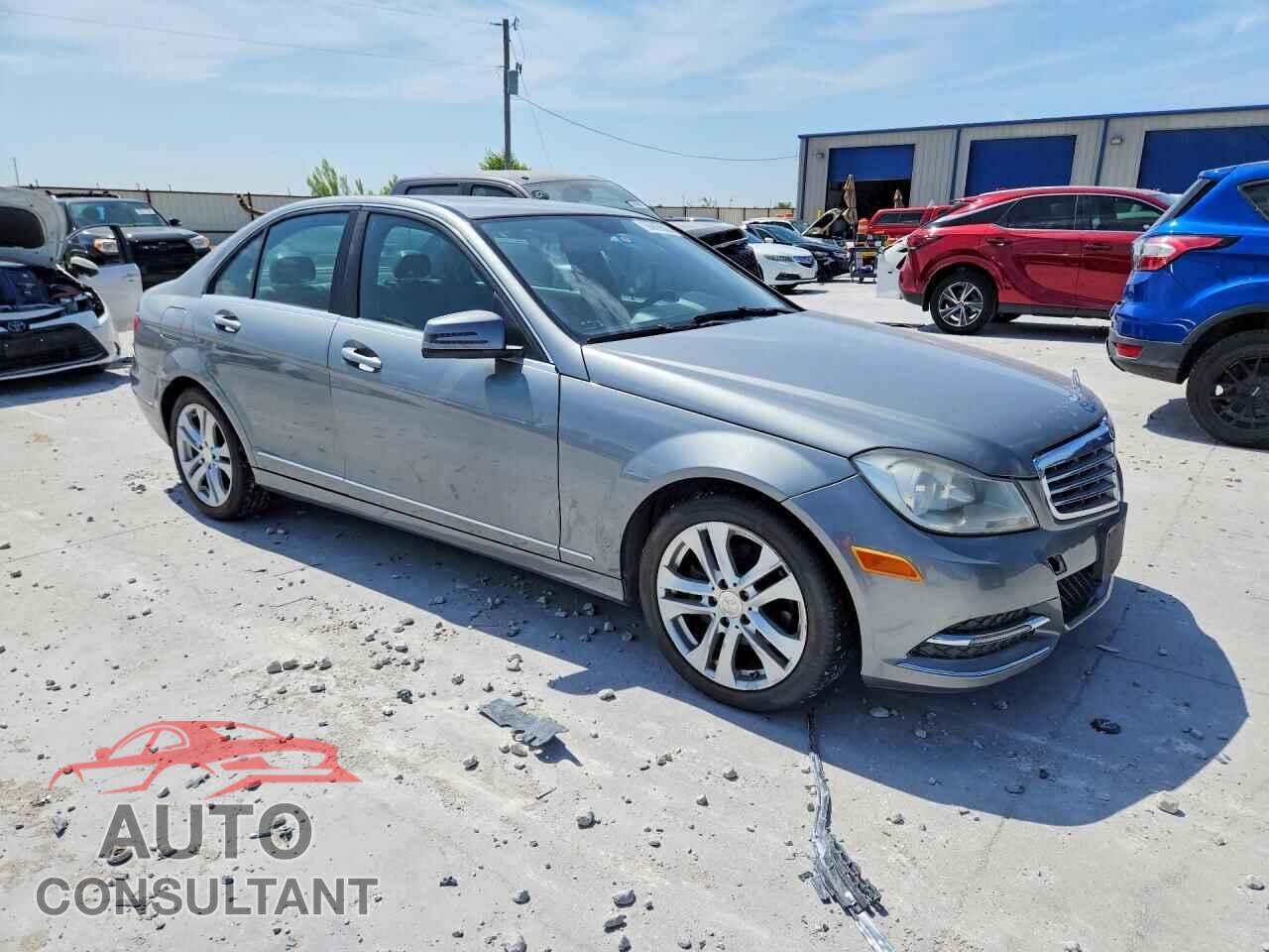 MERCEDES-BENZ C-CLASS 2012 - WDDGF8BB4CF857312
