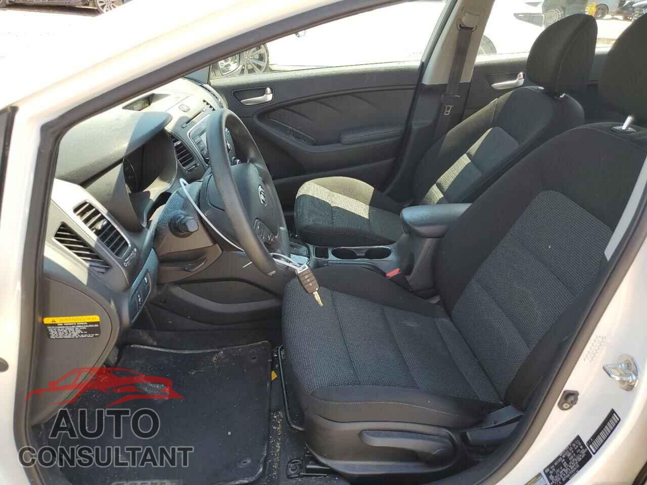 KIA FORTE 2017 - 3KPFK4A7XHE034103