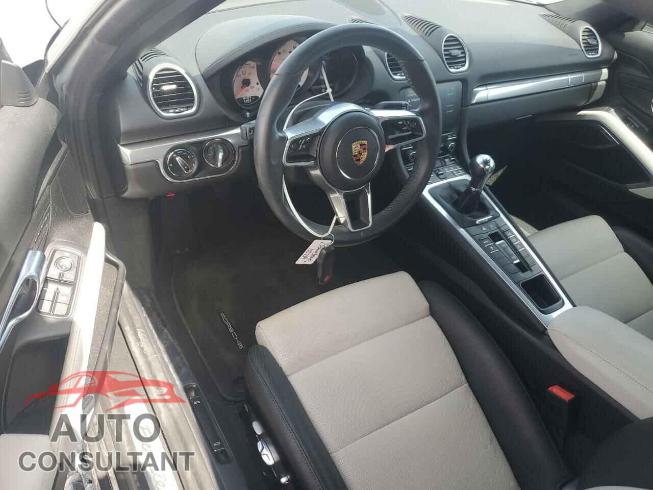 PORSCHE BOXSTER 2023 - WP0CA2A81PS205206