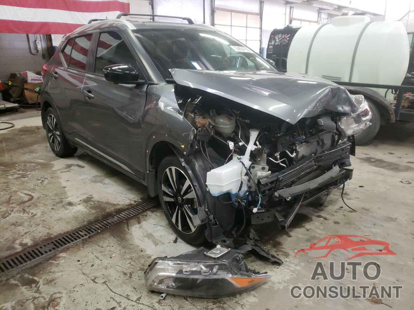NISSAN KICKS 2018 - 3N1CP5CU2JL531289