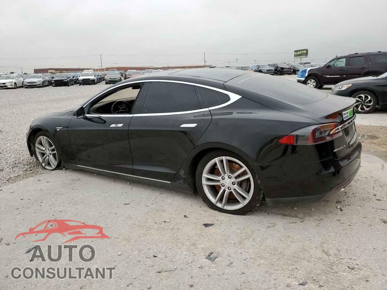 TESLA MODEL S 2015 - 5YJSA1H13FF080560