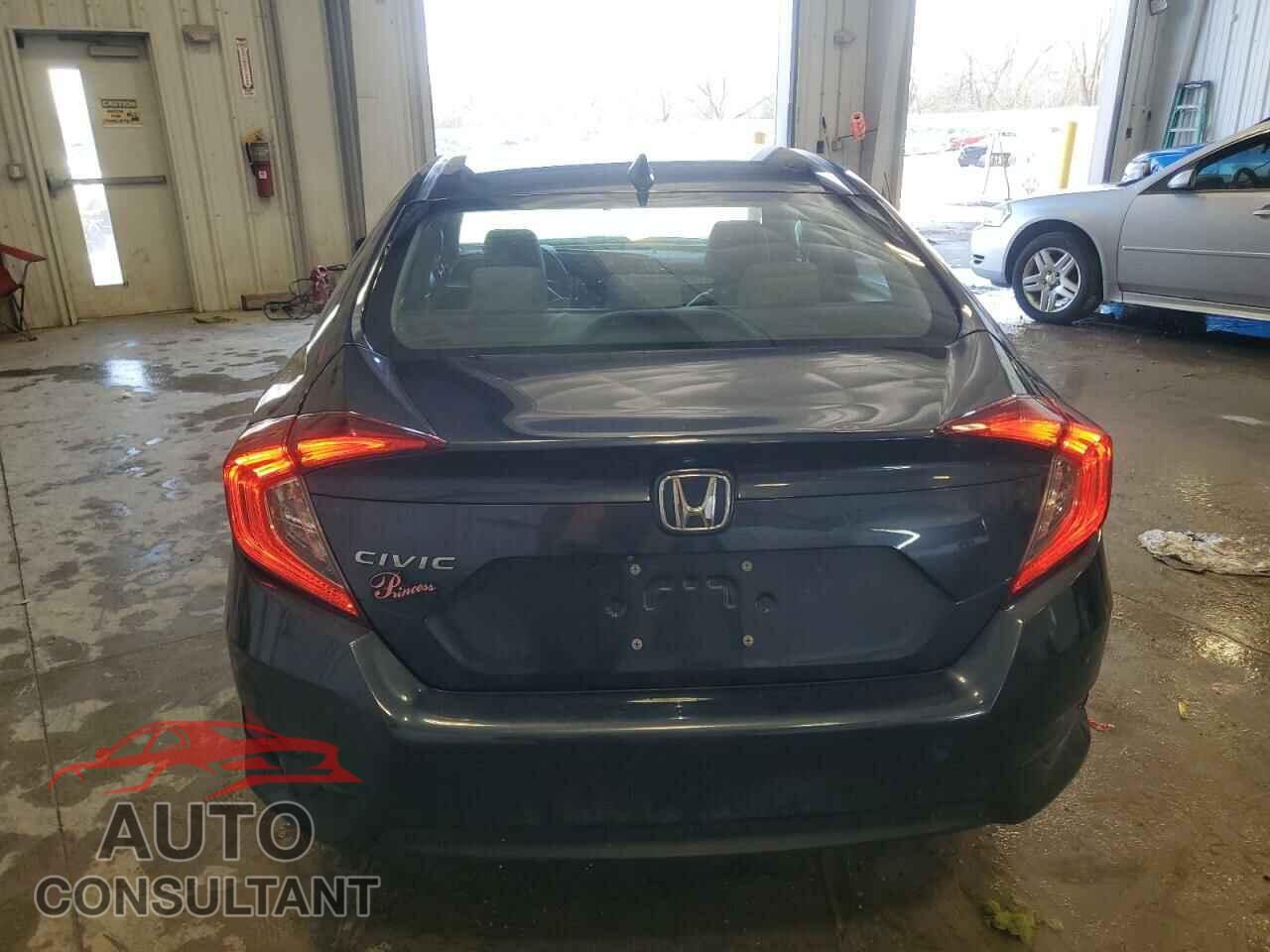 HONDA CIVIC 2017 - 19XFC2F78HE078806