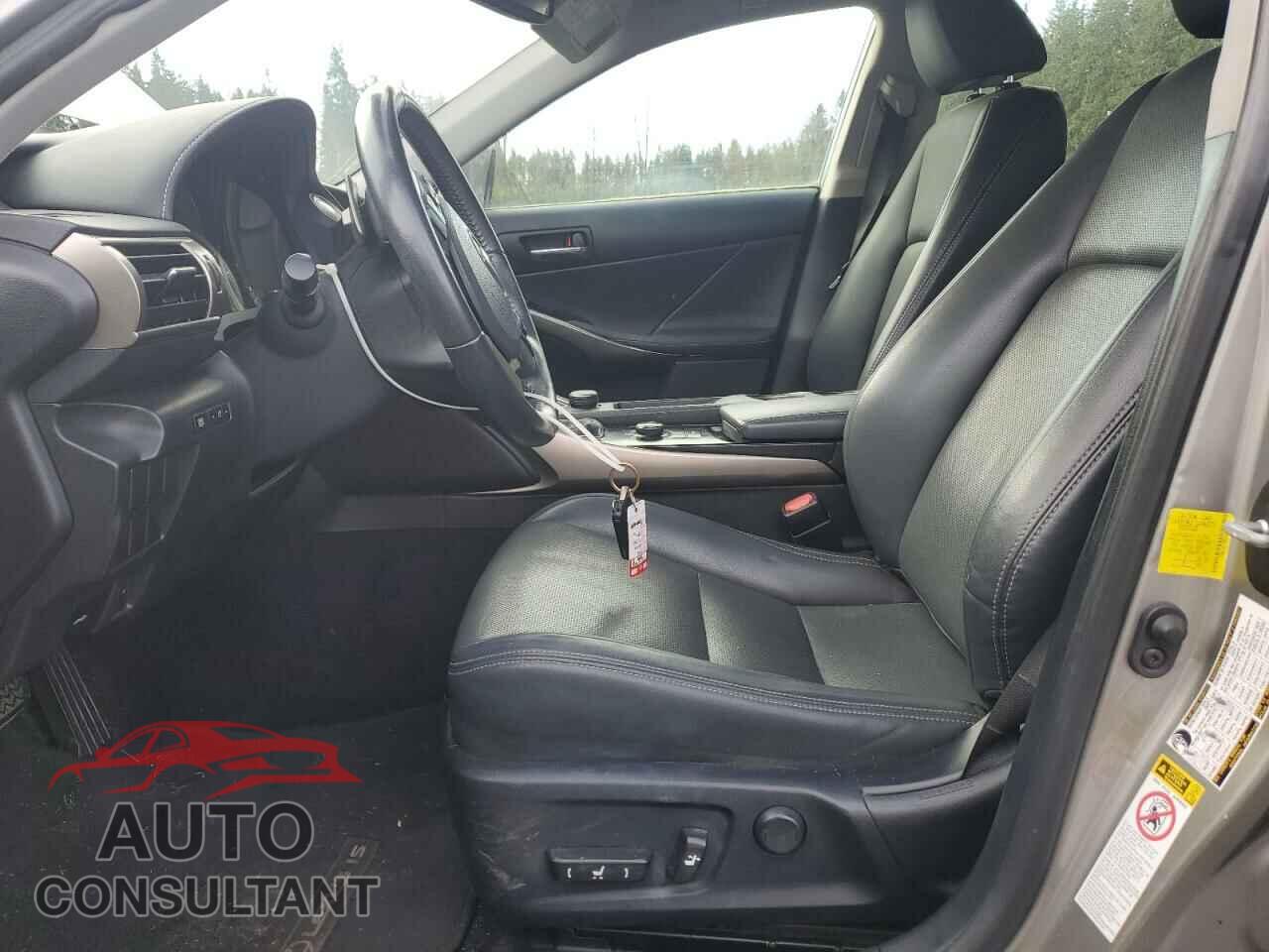 LEXUS IS 2014 - JTHBF1D21E5032098