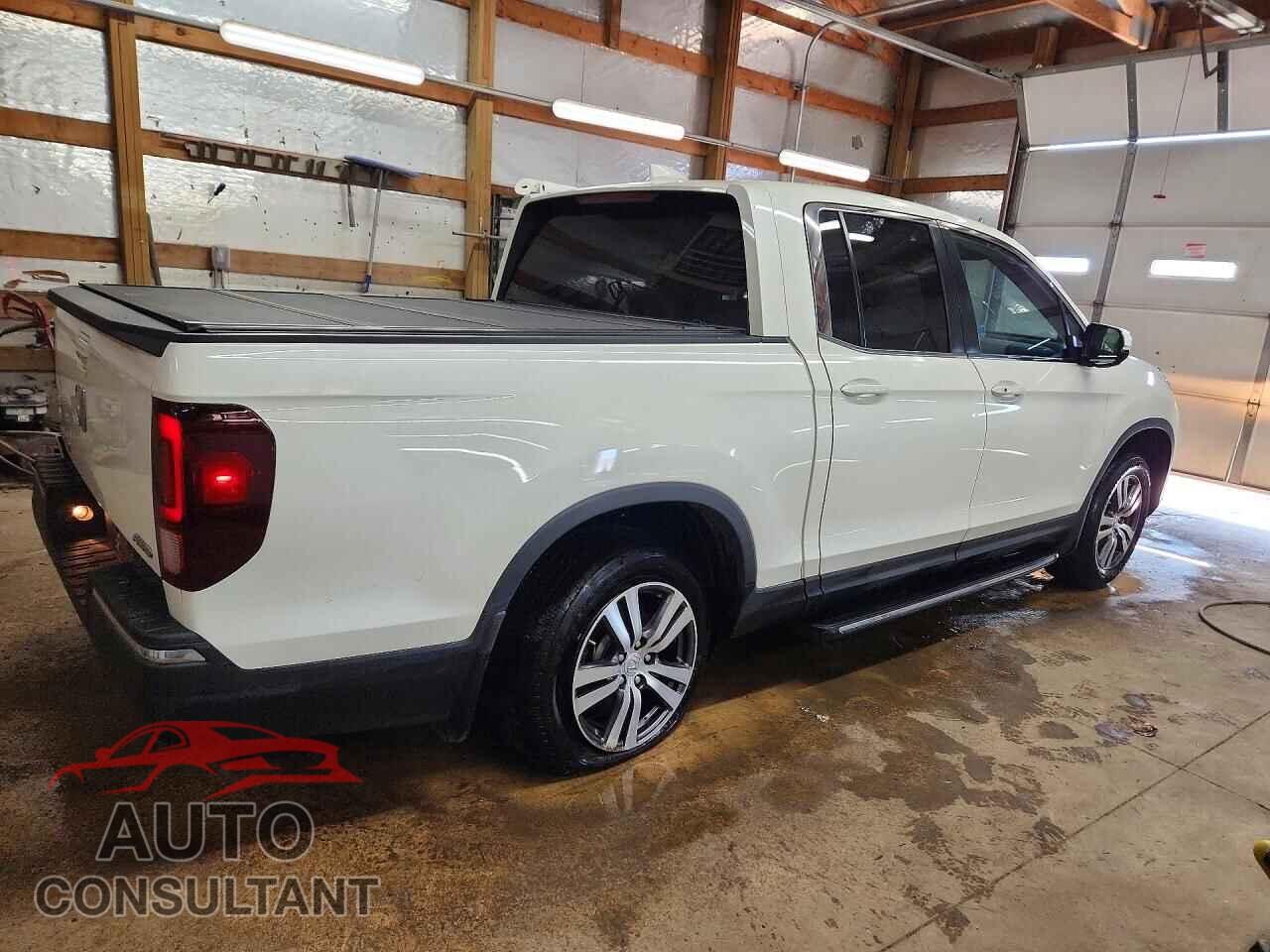 HONDA RIDGELINE 2017 - 5FPYK3F42HB030694