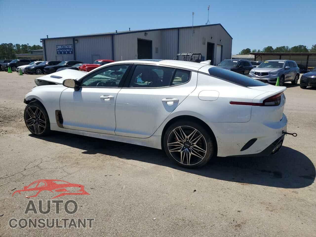 KIA STINGER 2023 - KNAE55LC3P6125878