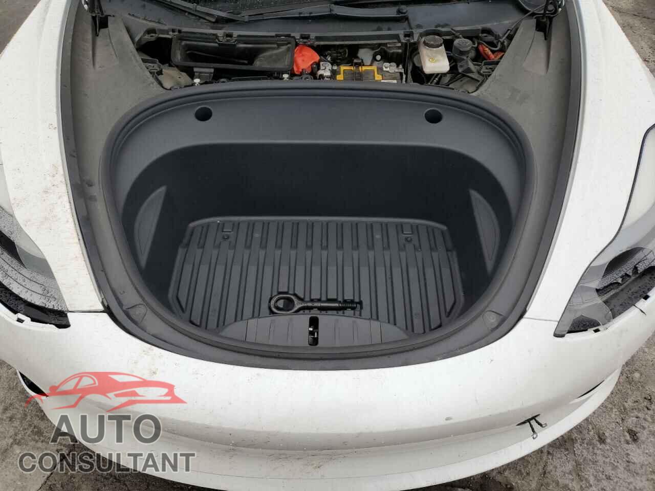 TESLA MODEL 3 2021 - 5YJ3E1EA4MF095854