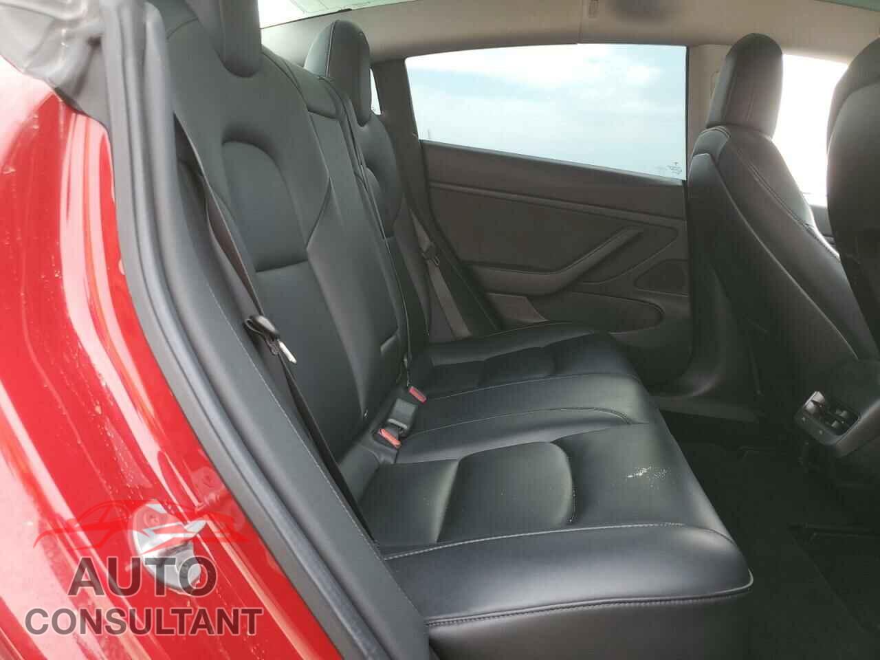 TESLA MODEL 3 2019 - 5YJ3E1EB8KF389389