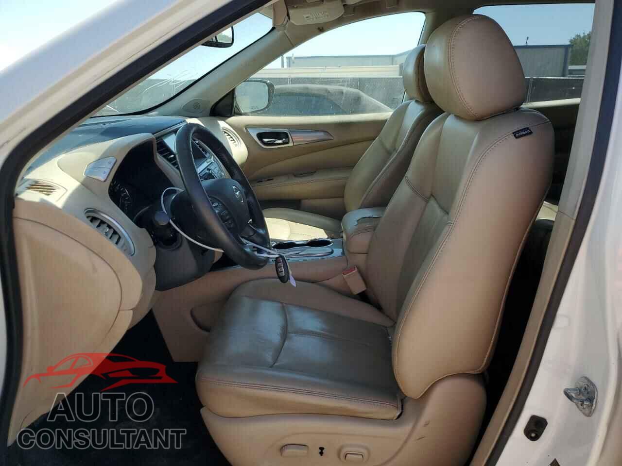 NISSAN PATHFINDER 2017 - 5N1DR2MNXHC669164
