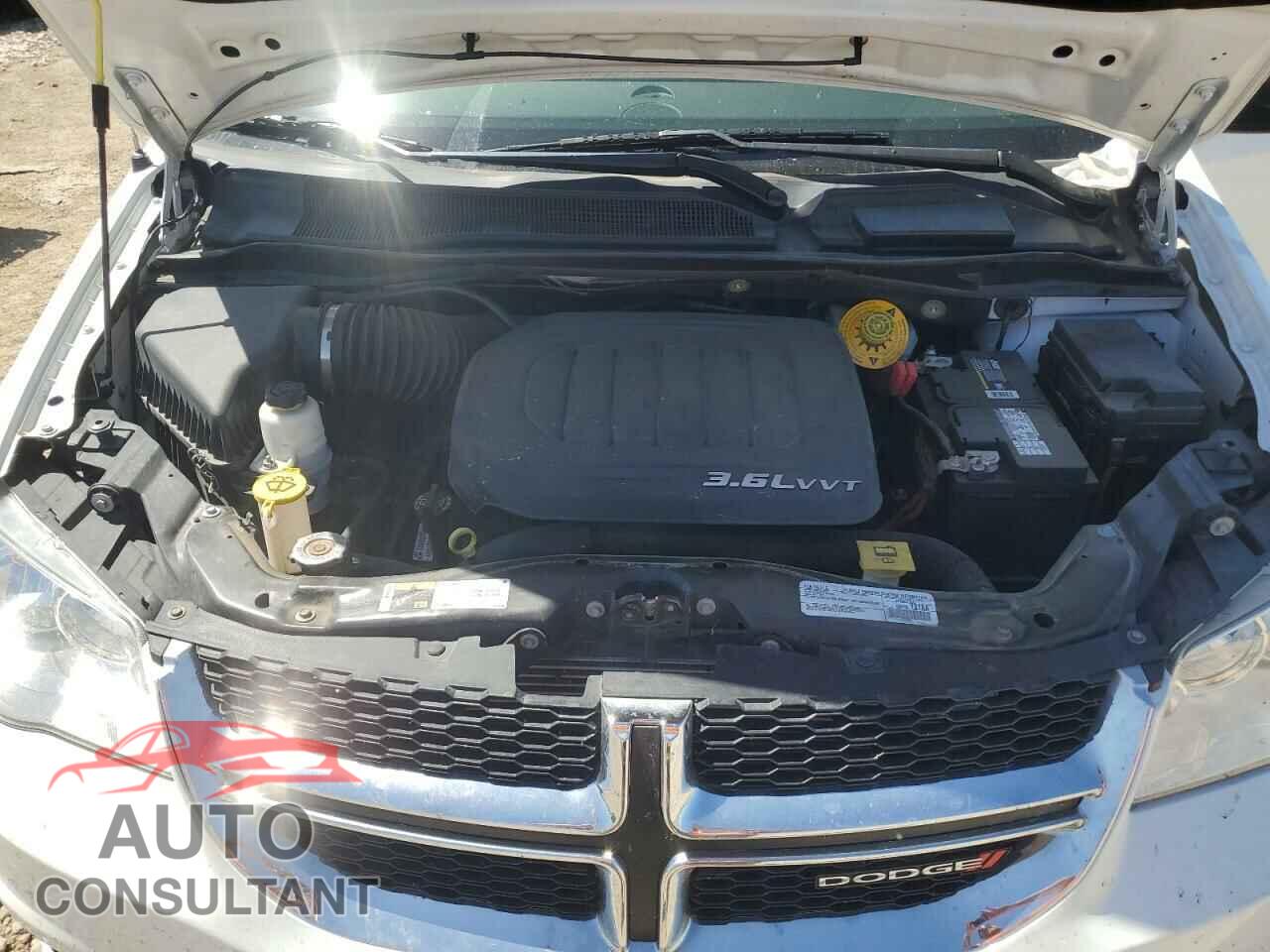 DODGE CARAVAN 2018 - 2C4RDGBG5JR256592