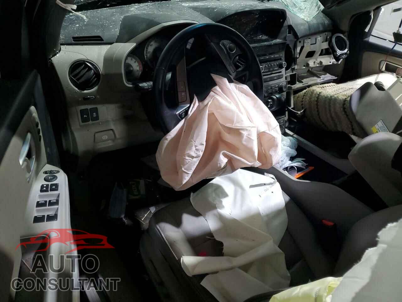 HONDA PILOT 2013 - 5FNYF4H93DB039720