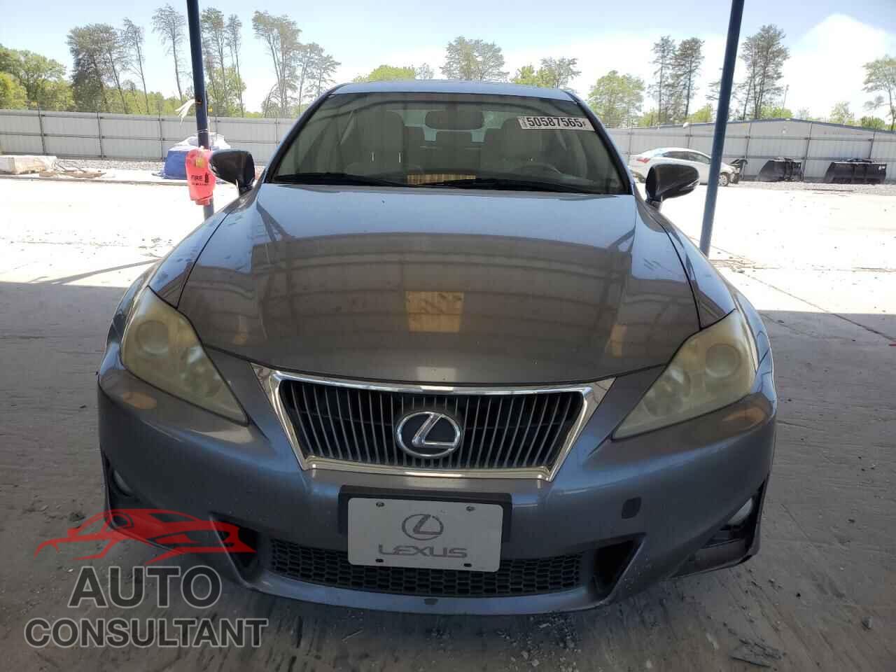 LEXUS IS 2012 - JTHBF5C22C5176443