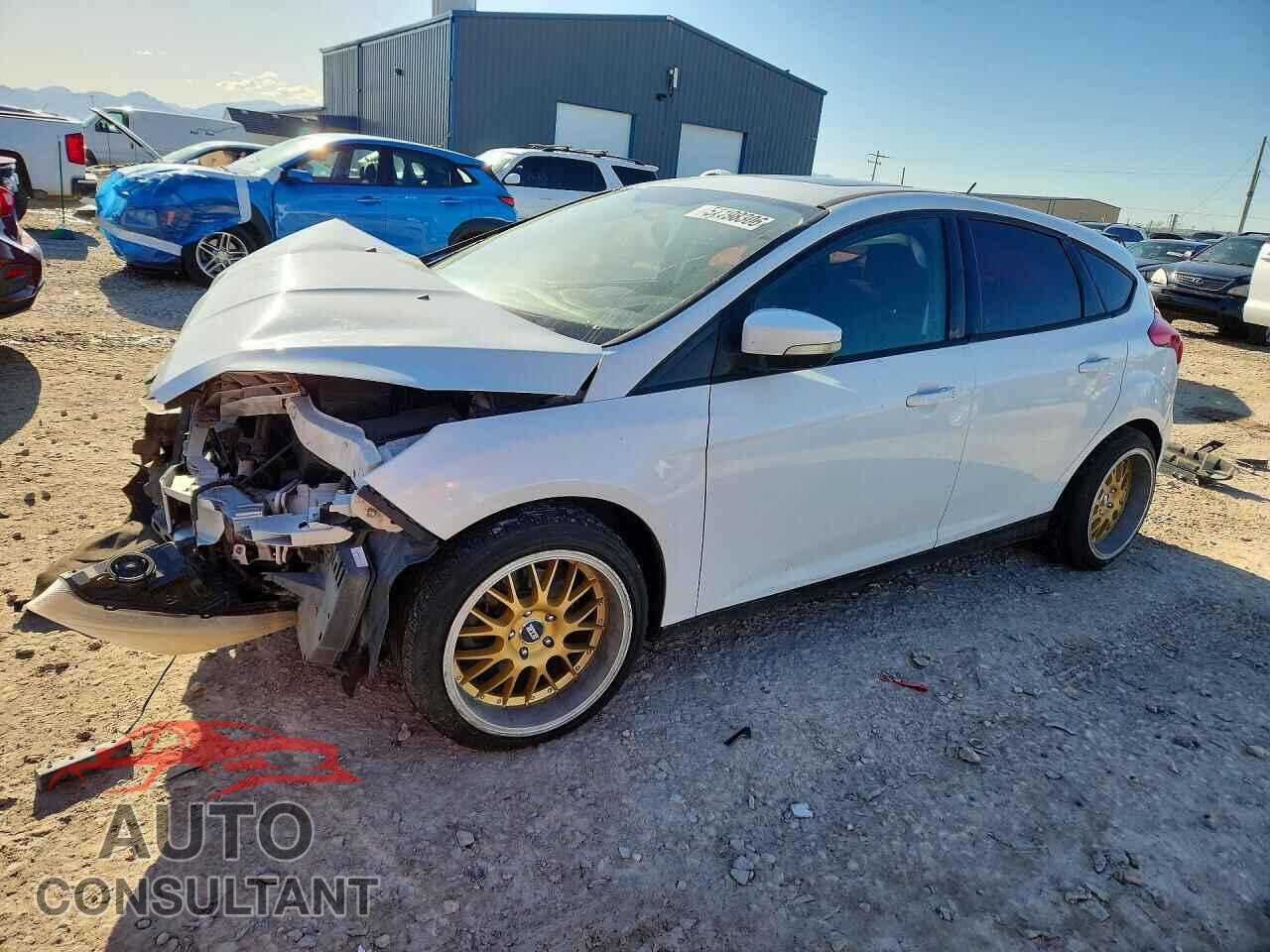 FORD FOCUS 2016 - 1FADP3K25GL205132
