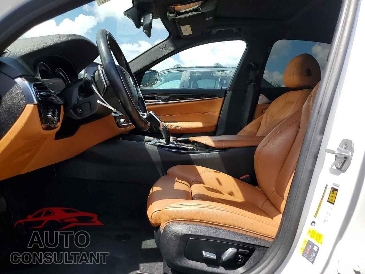 BMW 5 SERIES 2019 - WBAJA9C56KB254362