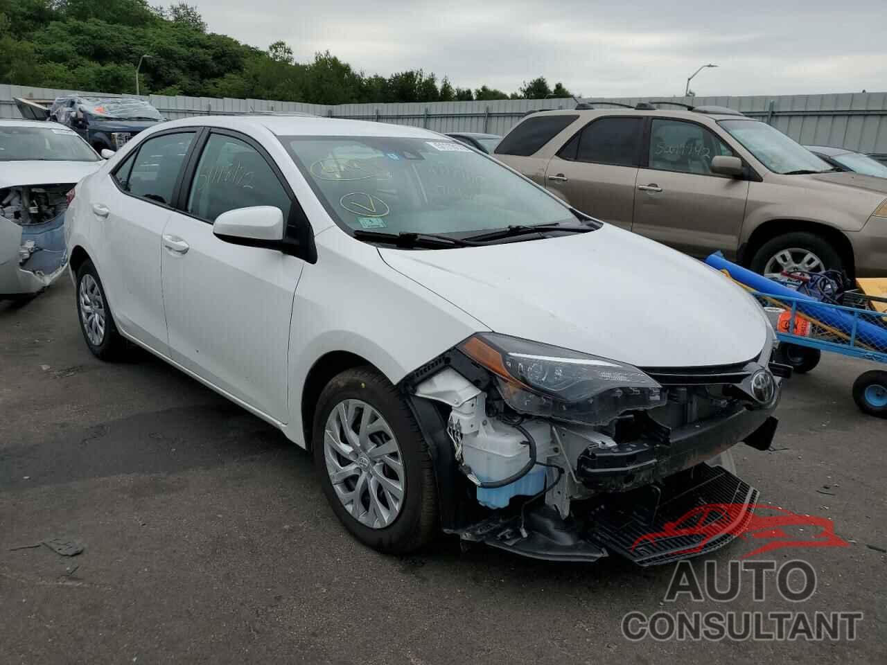 TOYOTA COROLLA 2018 - 5YFBURHE8JP817340