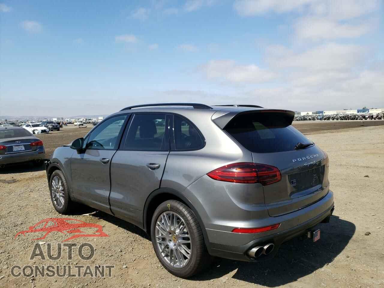 PORSCHE CAYENNE 2017 - WP1AB2A22HLA52457