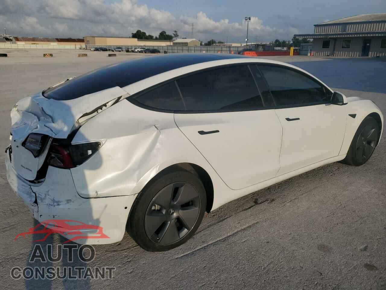 TESLA MODEL 3 2022 - 5YJ3E1EB2NF201275