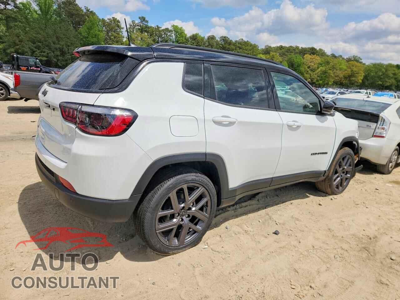 JEEP COMPASS 2026 - 3C4NJDCN8TT165352