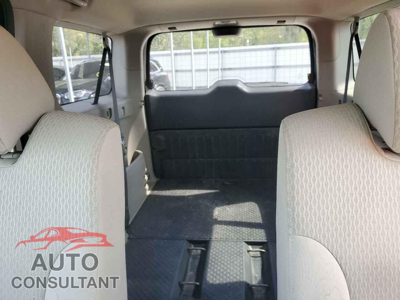 HONDA ELEMENT 2011 - 5J6YH2H76BL005160