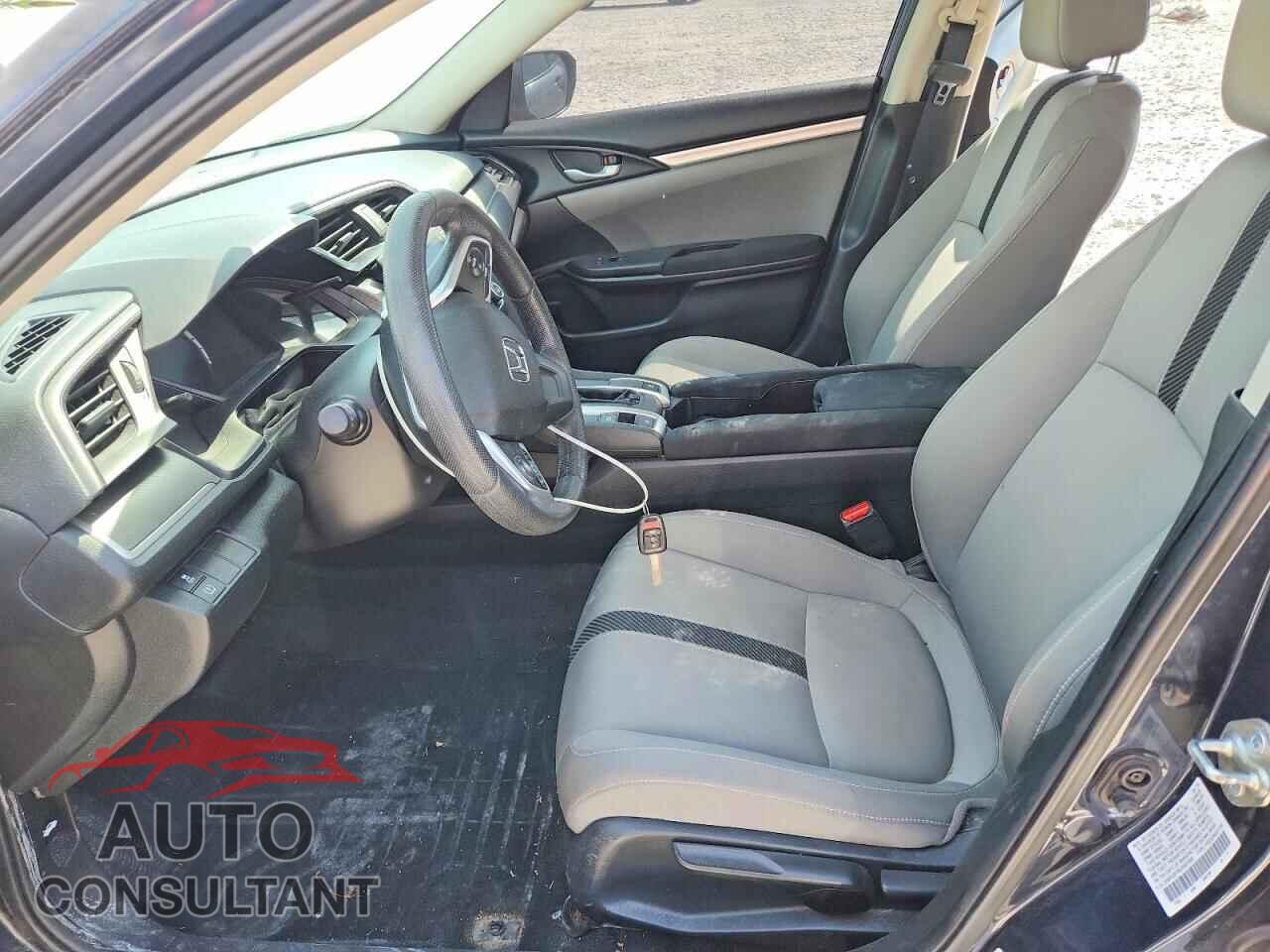 HONDA CIVIC 2018 - 2HGFC2F56JH597900