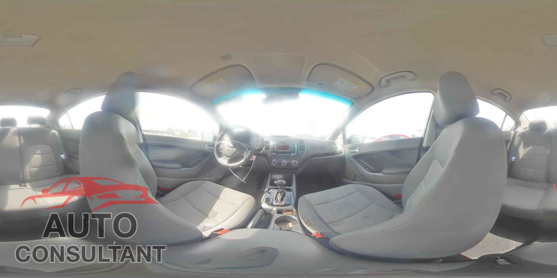 KIA FORTE 2018 - 3KPFK4A76JE242548