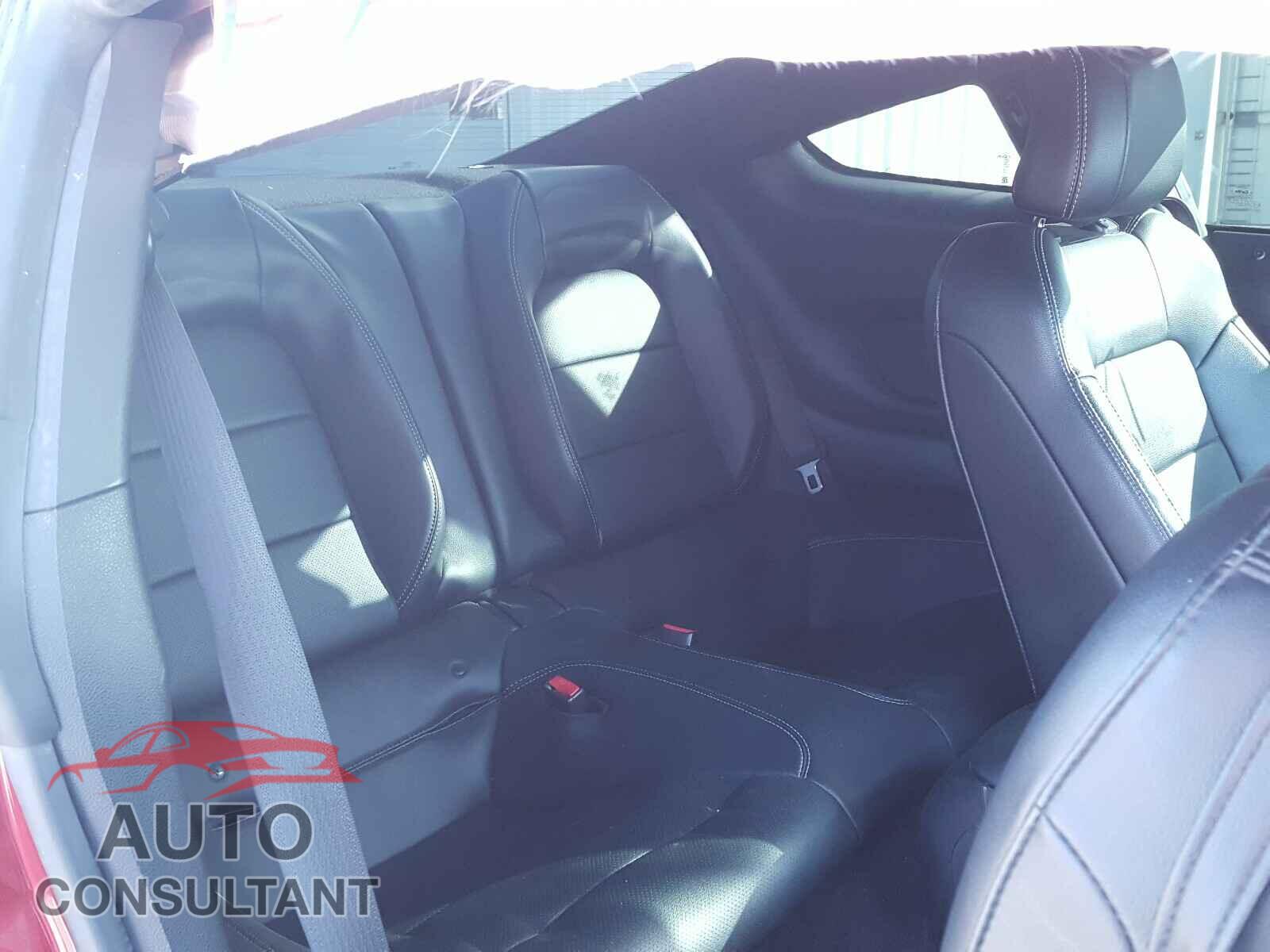 FORD MUSTANG 2017 - 1FA6P8CF4H5240919