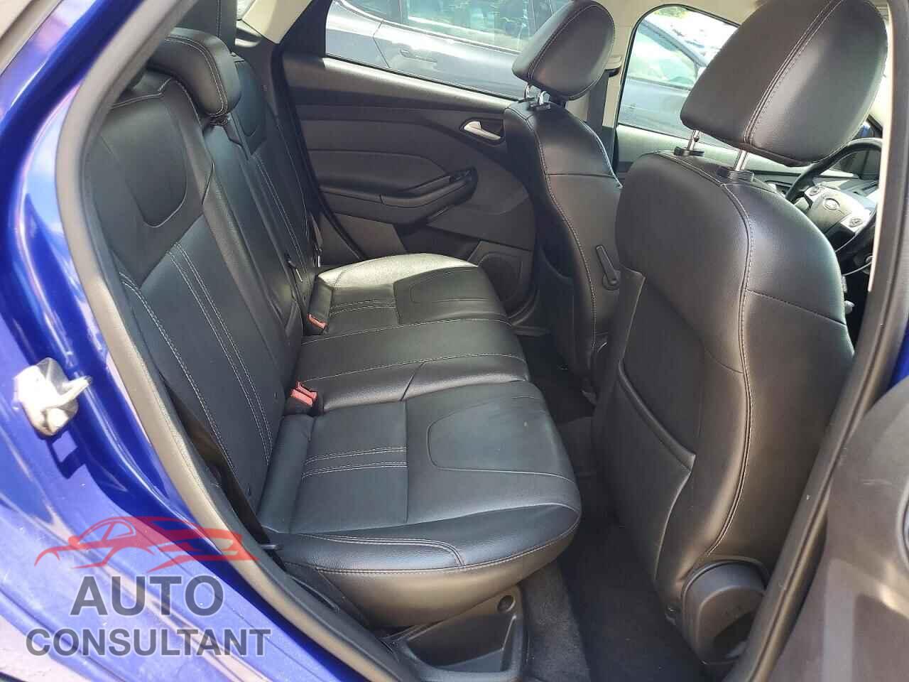 FORD FOCUS 2014 - 1FADP3F28EL204063
