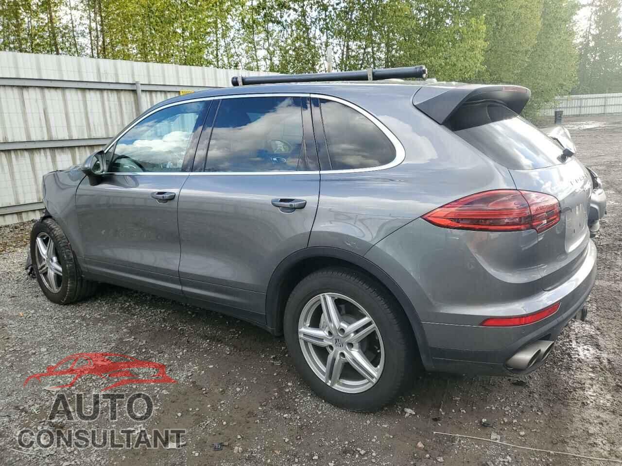 PORSCHE CAYENNE 2018 - WP1AB2A28JLA60262