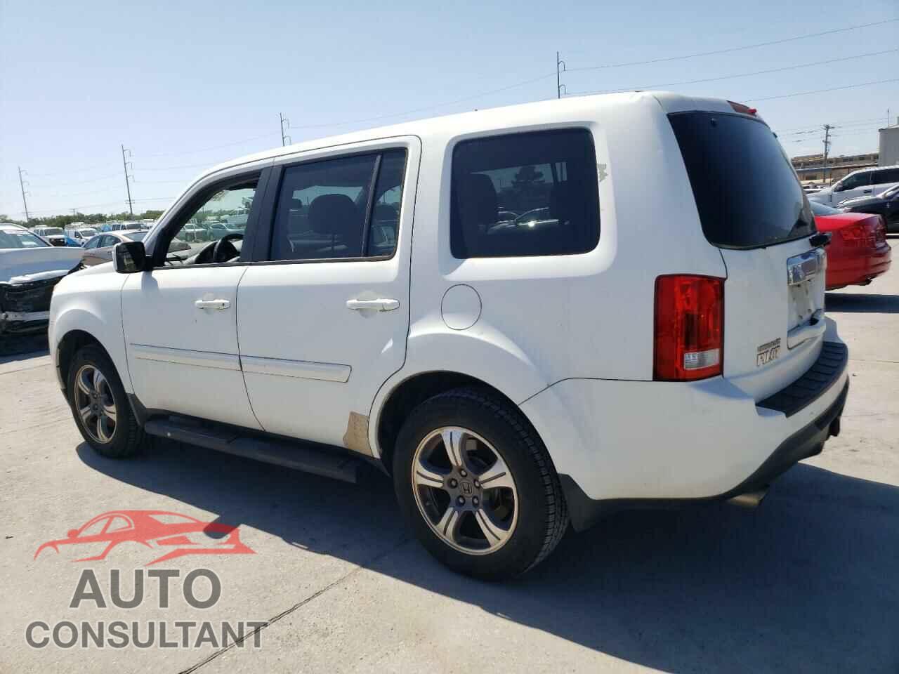 HONDA PILOT 2015 - 5FNYF3H34FB005259