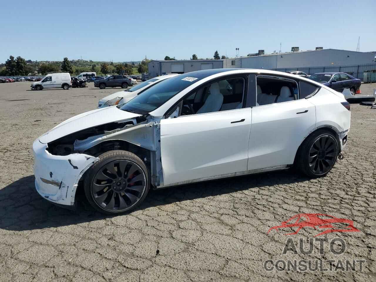 TESLA MODEL Y 2021 - 5YJYGDEF2MF277467