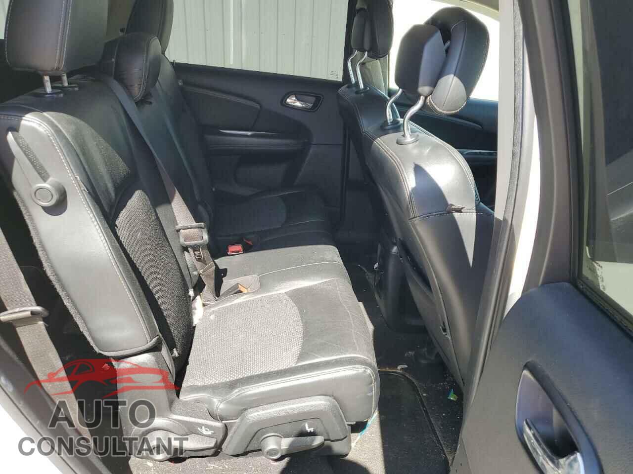 DODGE JOURNEY 2018 - 3C4PDCGG0JT215910