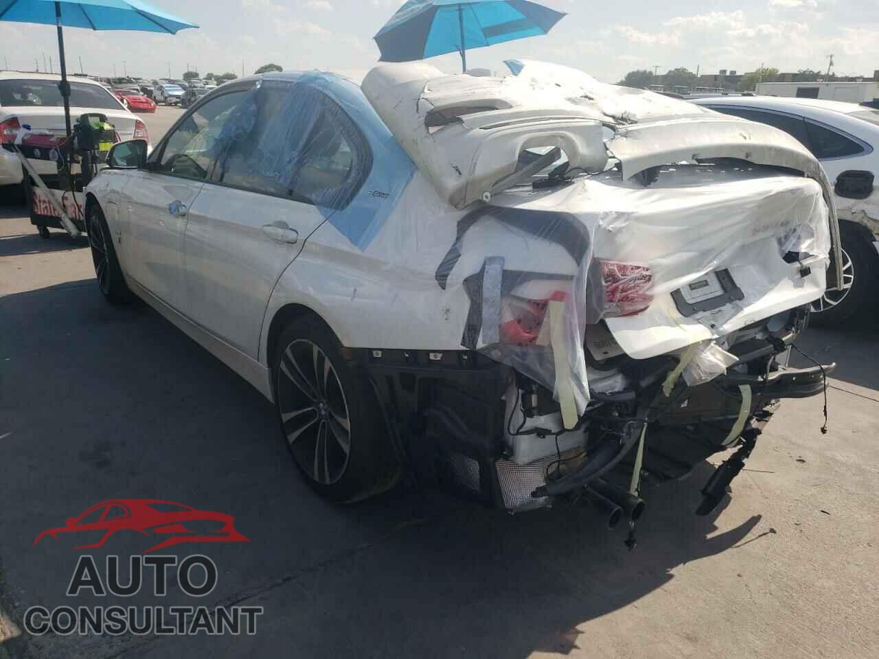 BMW 3 SERIES 2018 - WBA8E1C58JA756492
