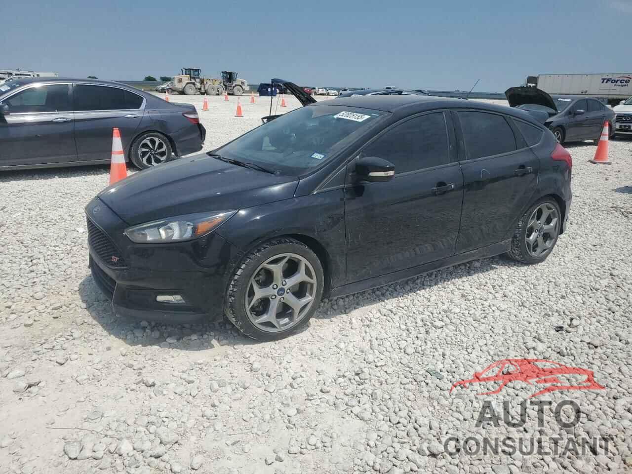 FORD FOCUS 2018 - 1FADP3L98JL216595