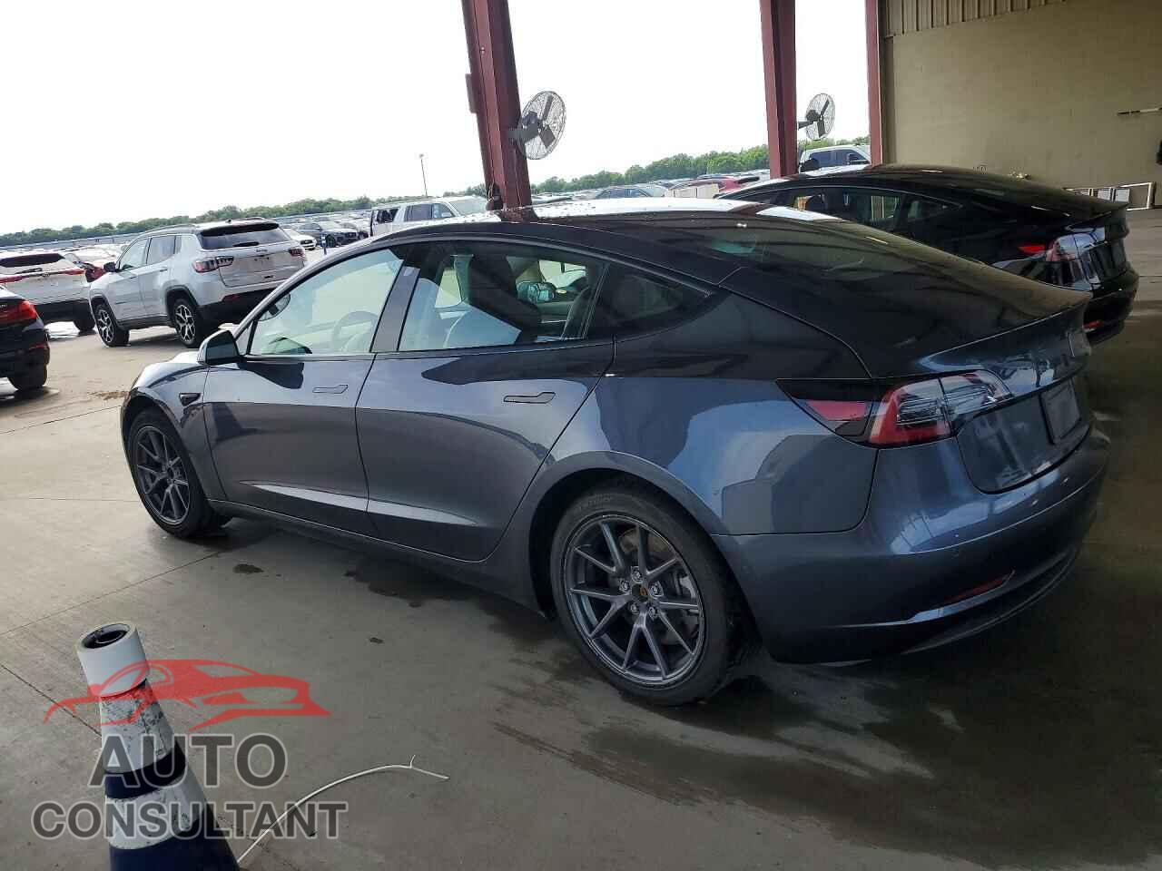 TESLA MODEL 3 2022 - 5YJ3E1EA5NF190621