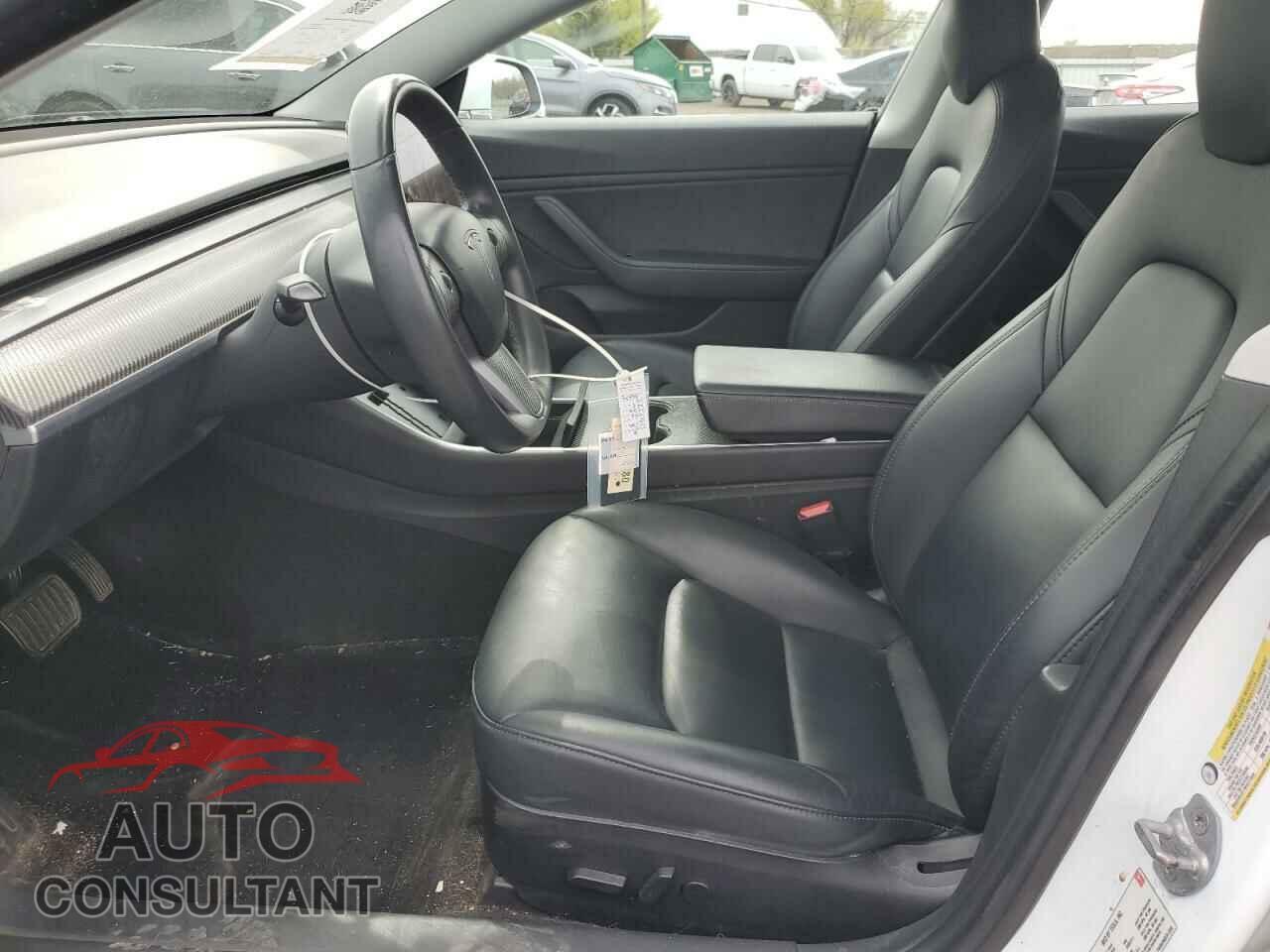 TESLA MODEL 3 2018 - 5YJ3E1EB5JF122015