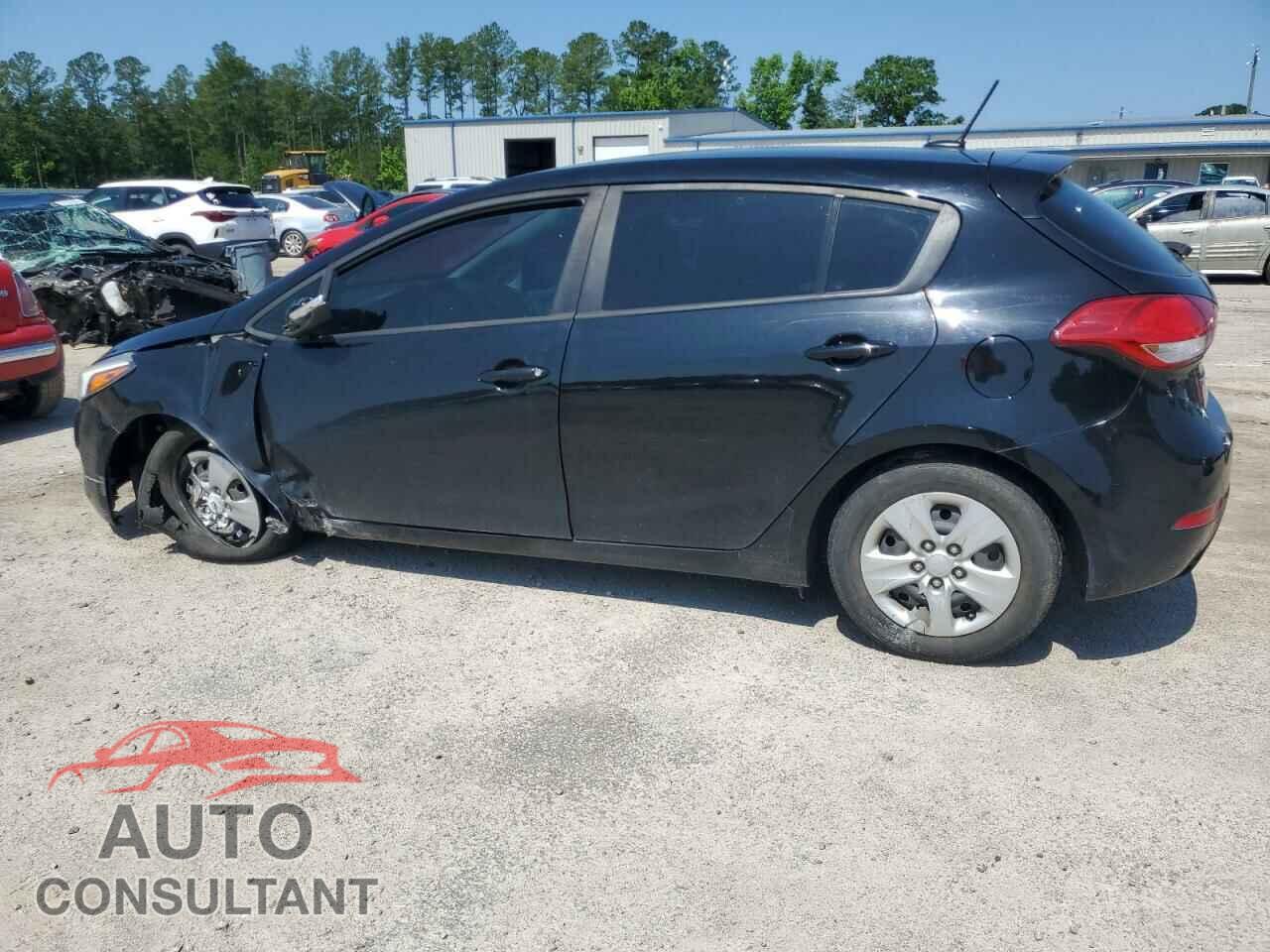 KIA FORTE 2017 - KNAFK5A82H5717839