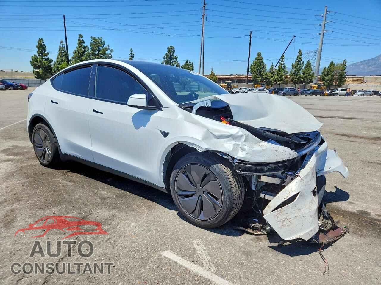 TESLA MODEL Y 2026 - 7SAYGDEE3TF622370